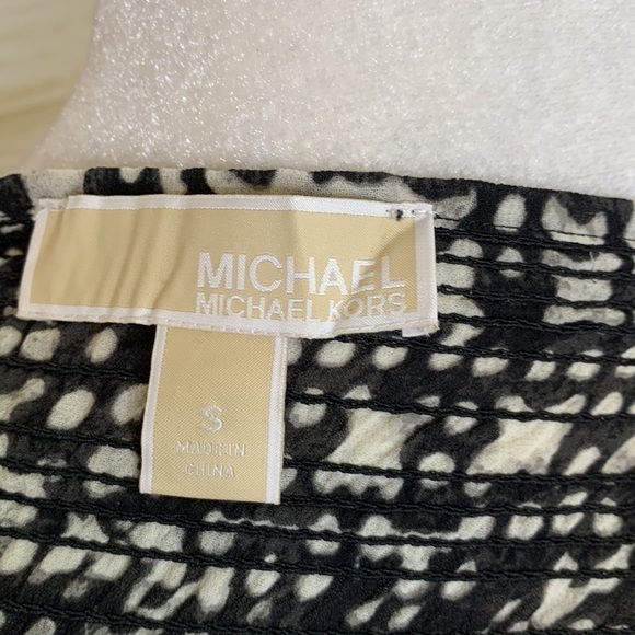 MICHAEL Michael Kors Off Shoulder Dress - Picture 8 of 8